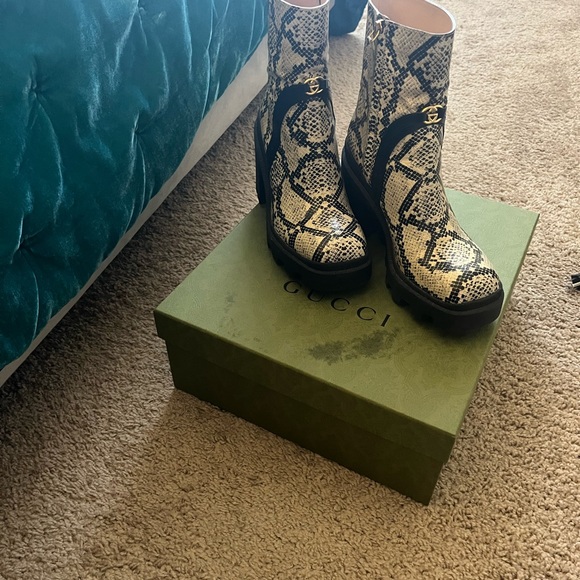 Gucci Interlocking G python print 85mm Boots - Picture 4 of 4